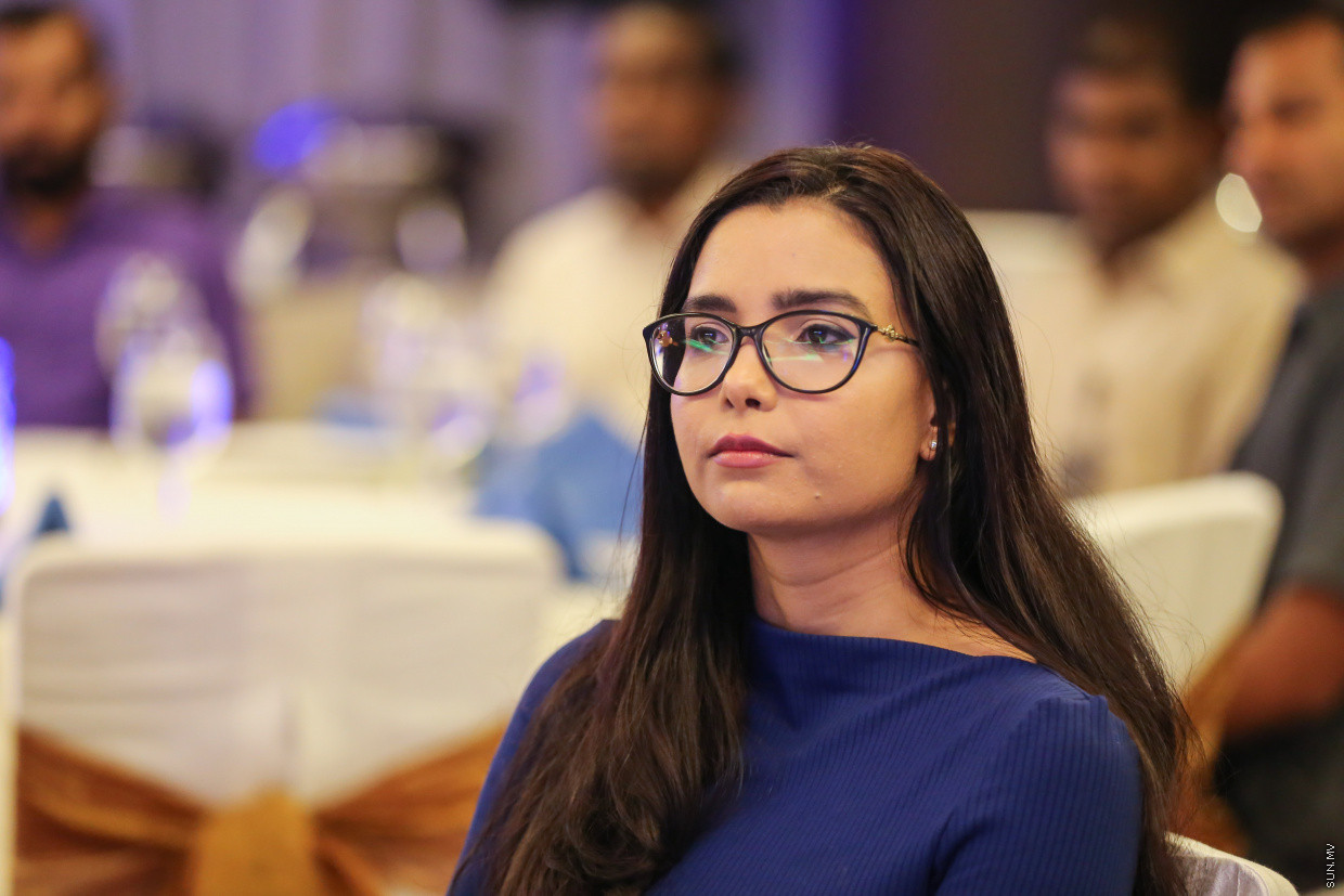 ލީޒާ - ފޮޓޯ: ސަން