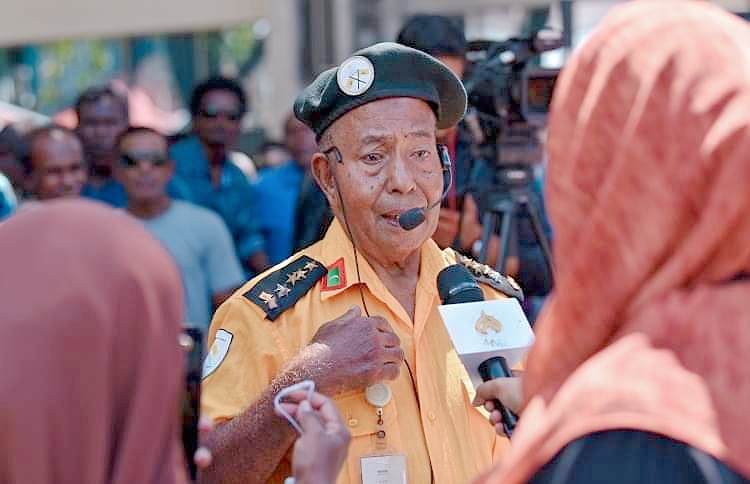 ކޮމާންޑަރ އާދަމްގެ - ފޮޓޯ: މިހާރު