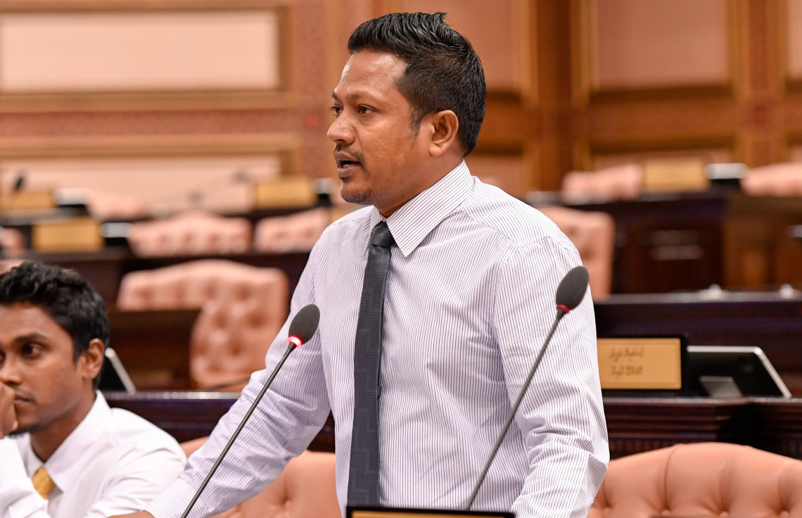 މާފަންނު އުތުރު ދާއިރާގެ މެންބަރު އަލްއުސްތާޛު އިމްތިޔާޒު ފަހުމީ - ފޮޓޯ: މަޖިލިސް