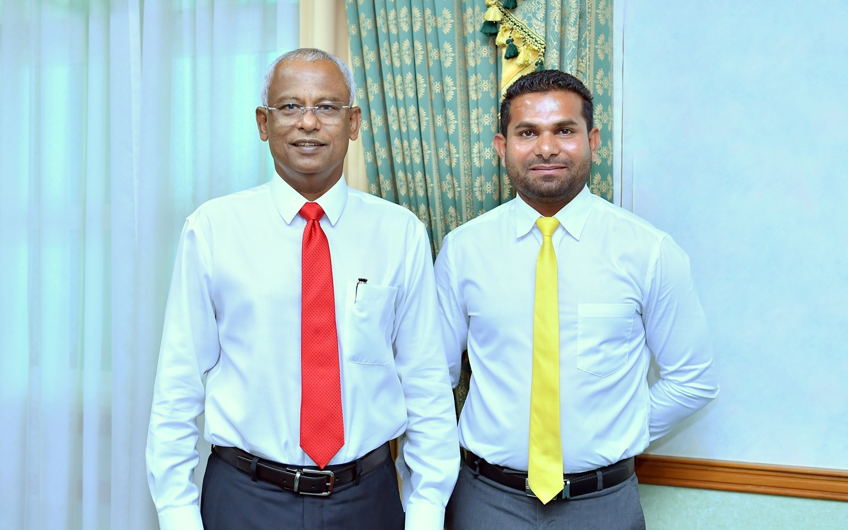 ކަމަދޫ ކައުންސިލުގެ މިހާރުގެ ރައީސް ސާޖިދު ރައީސް ޞޯލިޙް އަރިހުގައި - ފޮޓޯ: ރައީސް އޮފީސް