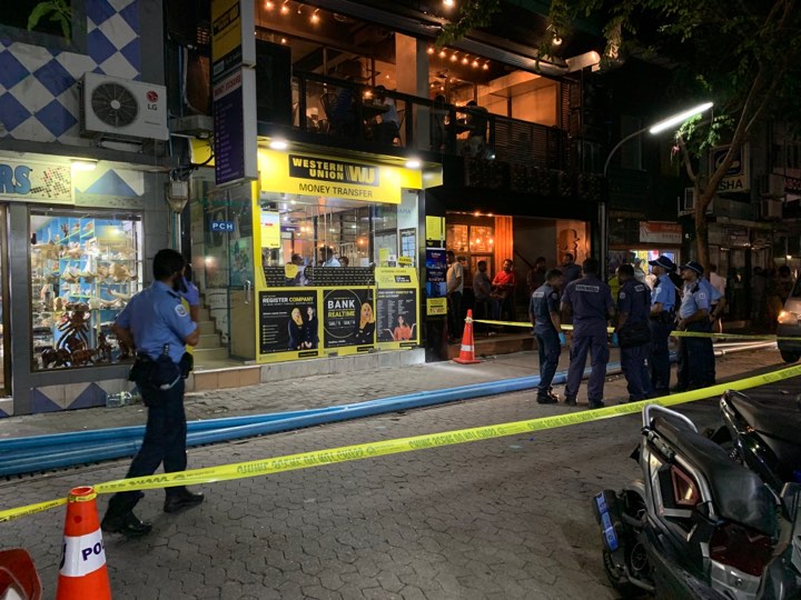 ފޭރިގަތް ސަރަހައްދުގައި ފުލުހުން ހަރަކާތްތެރިވަނީ - ފޮޓޯ: ވަގުތު