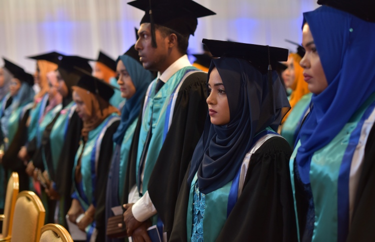 މައި ކޮލެޖްގެ ދަރިވަރުންތަކެއް - ފޮޓޯ: މައި ކޮލެޖް