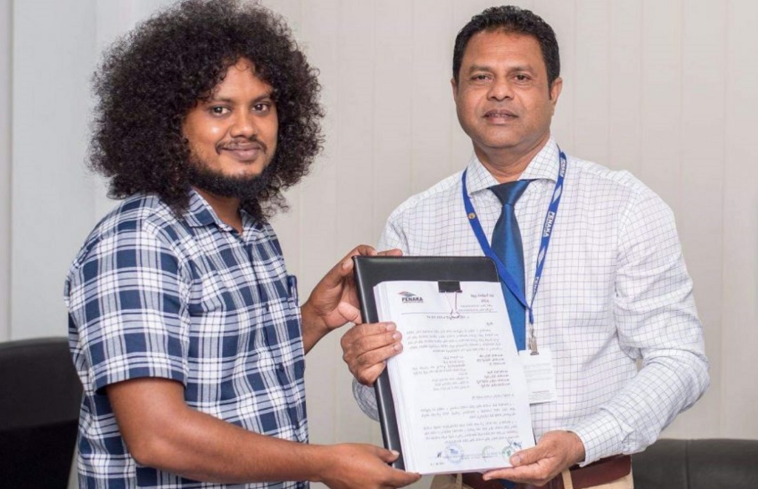 ނަރުދޫގައި އަޅާ އައު އިންޖީނުގެ އިމާރާތް ކުރުމުގެ މަސައްކަތް ޙަވާލުކުރުމުގެތެރެއިން - ފޮޓޯ: ފެނަކަ