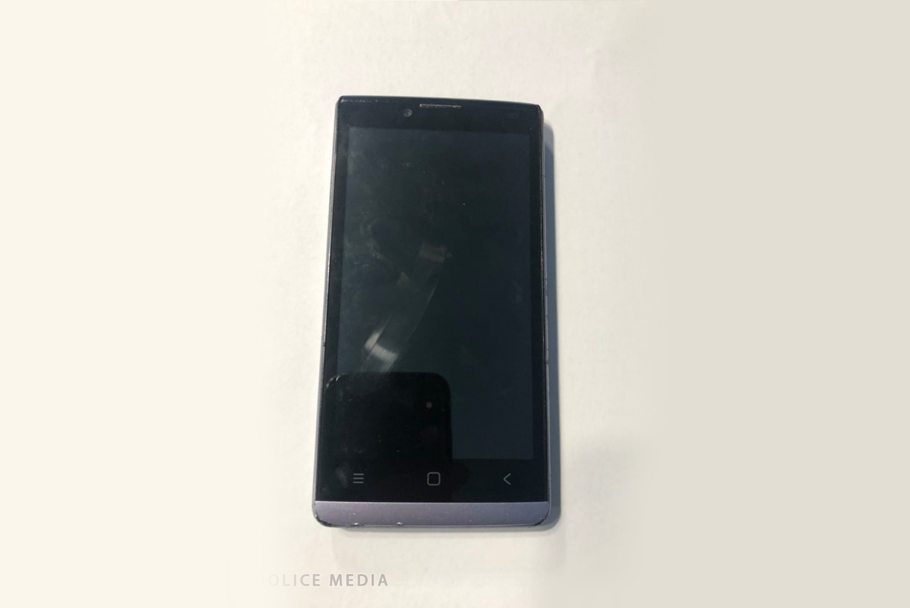 ވަގަށް ނެގި ފޯނު - ފޮޓޯ: ޕޮލިސް