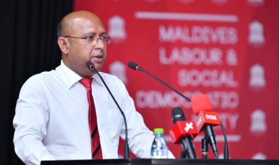 ޤާނޫނީ ވަކީލު އަބްދުﷲ ހަސީން | ފޮޓޯ : މިހާރު