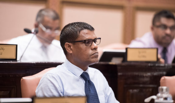 އިނގުރައިދޫ ދާއިރާގެ މެމްބަރު ހަސަން އަޙްމަދު (ހަސަންޓޭ) | ފޮޓޯ: މަޖިލިސް