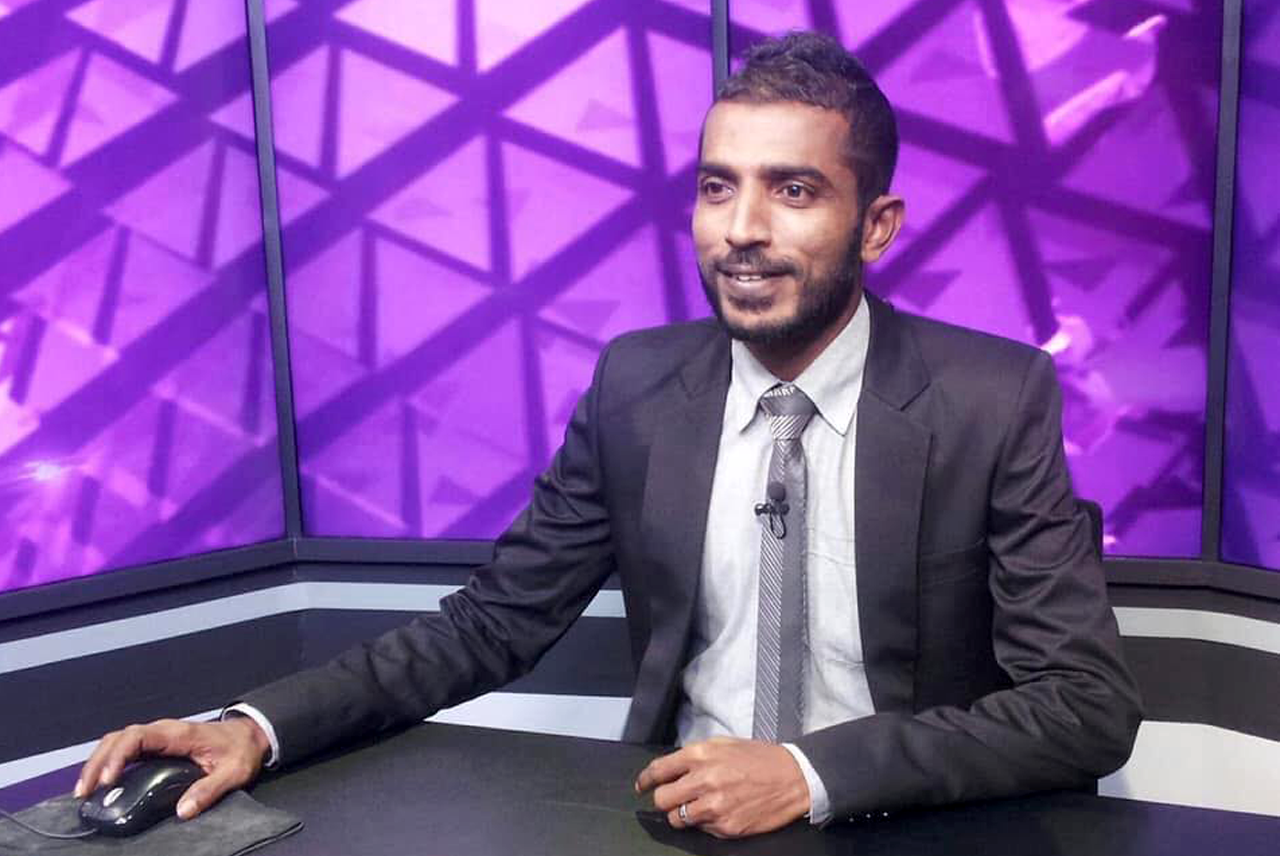 ހުސައިން ނާސިފް ޓީވީ ޕްރޮގްރާމެއް ހުށަހަޅައިދެނީ - ފޮޓޯ: މީސްމީޑިއާ