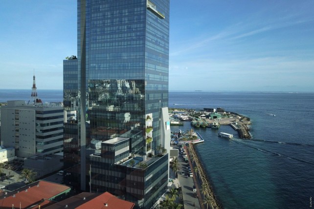 large_156069456236spLQ