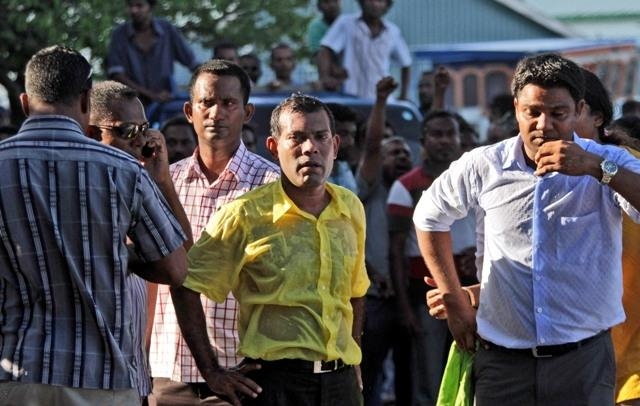 8 ފެބްރުއަރީ 2012 ވަނަ ދުވަހުގެ އެއްވުމުގައި ރައީސް ނަޝީދު