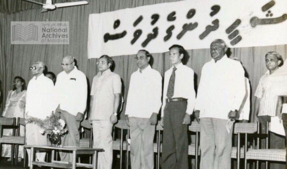 ފޮޓޯ- ސޯޝަލް މީޑިއާ