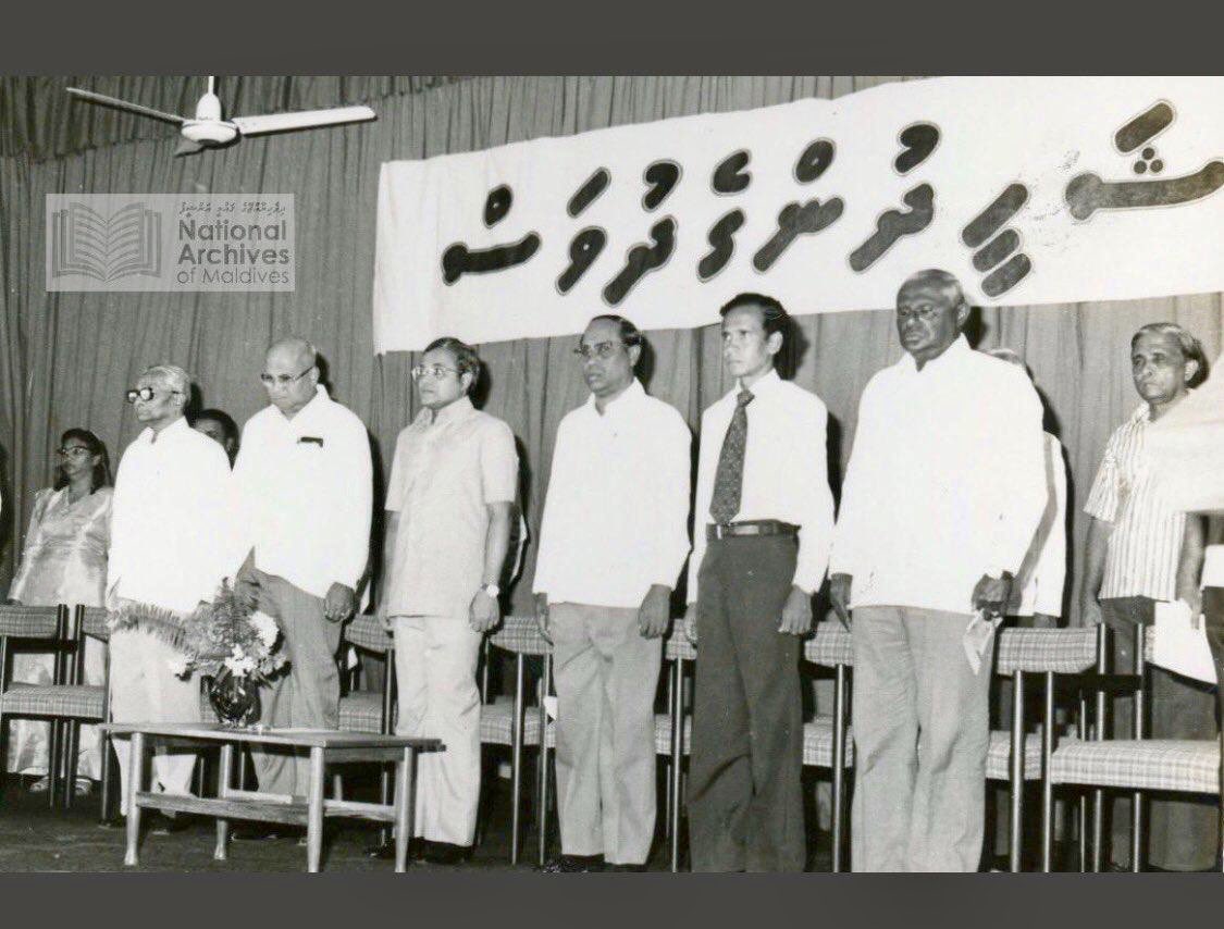 ފޮޓޯ- ސޯޝަލް މީޑިއާ