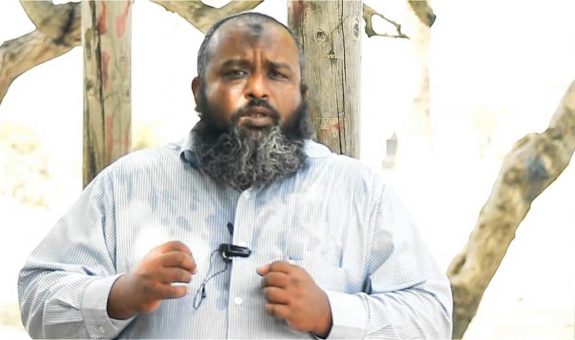 ޑރ. މުހައްމަދު އިޔާޒު - ފޮޓޯ: އައްޑޫލައިވް