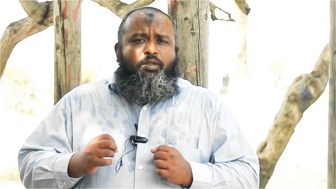 ޑރ. މުހައްމަދު އިޔާޒު - ފޮޓޯ: އައްޑޫލައިވް