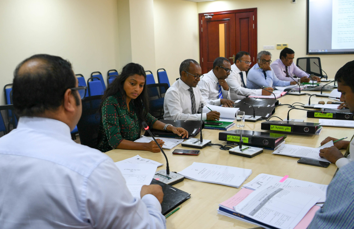 ސަލާމަތީ ޚިދުމަތްތަކާބެހޭ ކޮމިޓީގެ ބައްދަލުވުމެއް | ފޮޓޯ: މަޖިލިސް