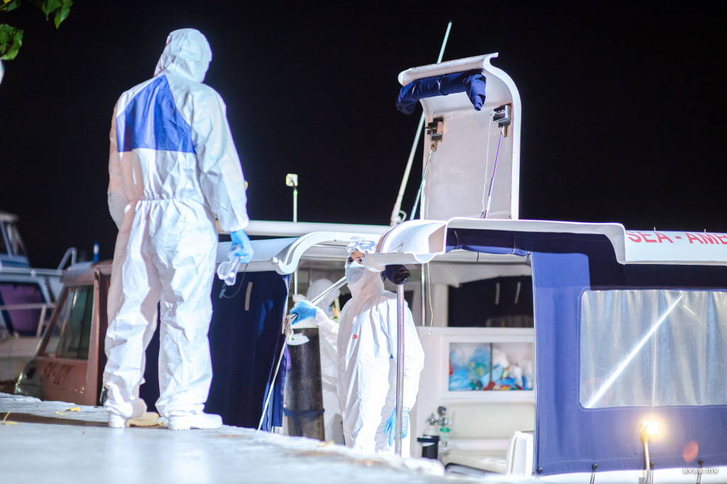 ކޮވިޑް-19 އާއި ގުޅިގެން ޞިއްހީ ހިދުމަތްތެރިން ހަރަކާތްތެރިވަނީ - ފޮޓޯ: އަވަސް