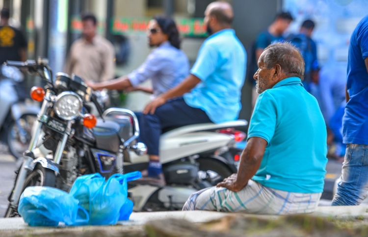 ކޮވިޑް-19ގެ ނުރައްކާ ބޮޑު މީހުންގެ ކެޓަގަރީގައި އުމުރުން ދުވަސްވީ މީހުން ހިމެނޭ | ފޮޓޯ: މިހާރު