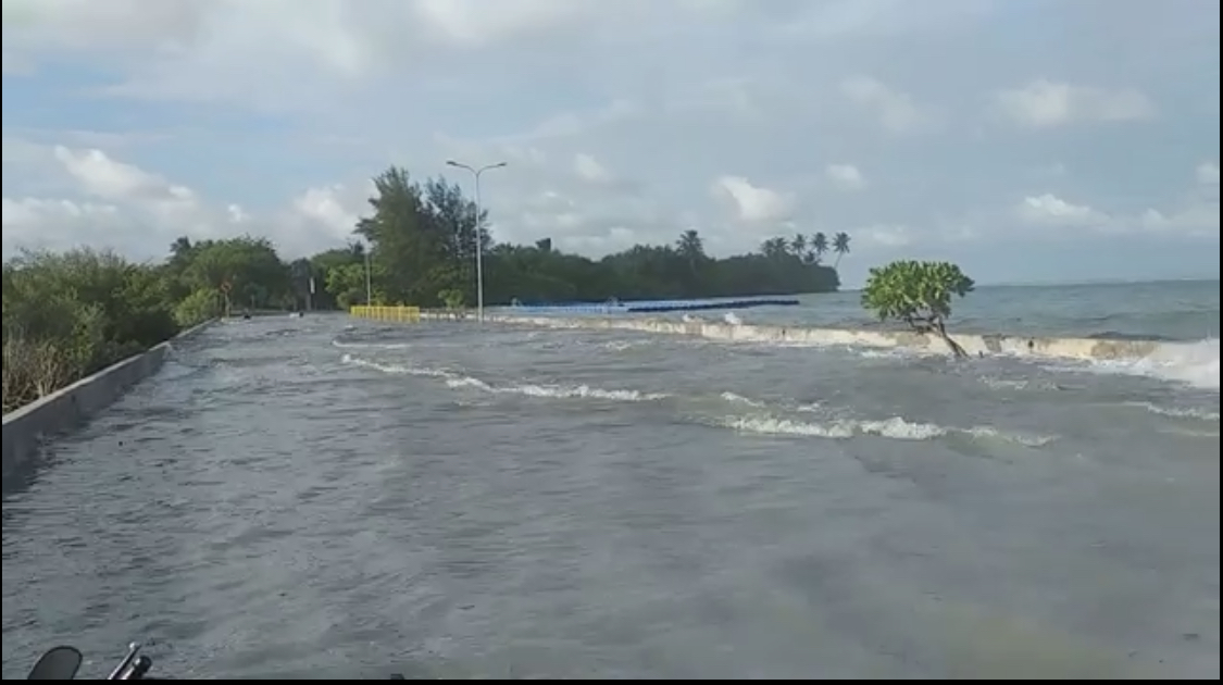 އައްޑު ސިޓީ އަށް އުދަ އަރަނީ | ފޮޓޯ: އައްޑޫ ލައިވް