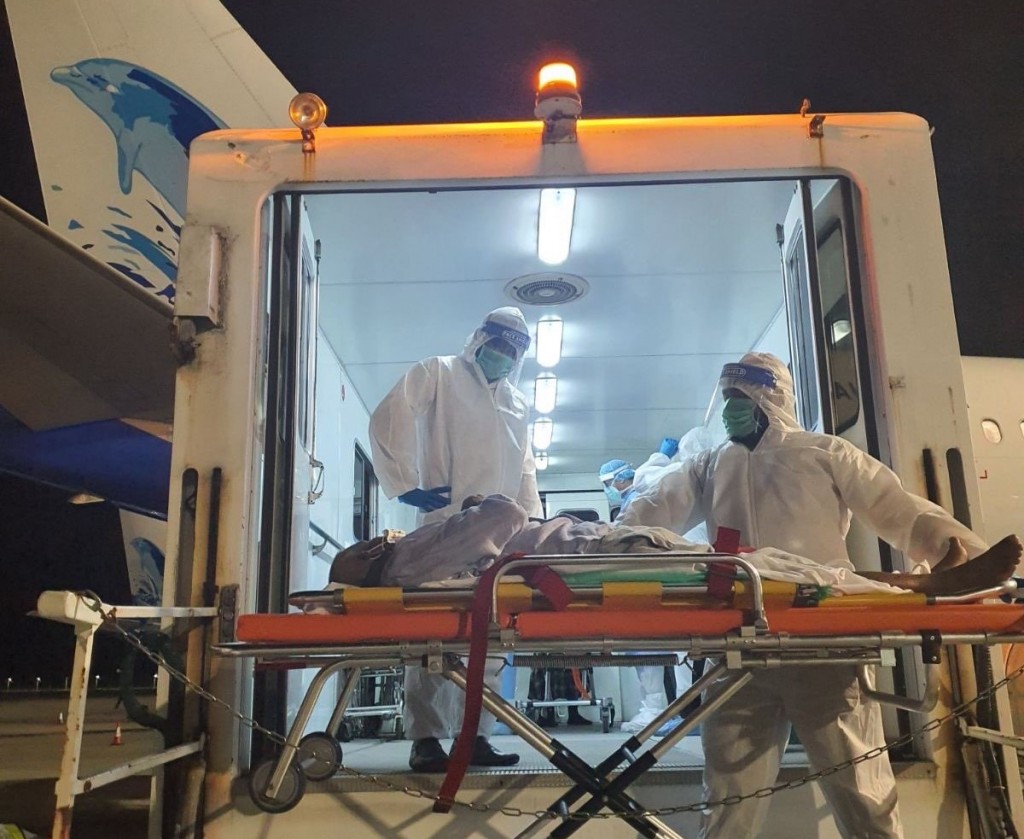 b_4xmOLJtz0pAt5IiN2g3oUR03c