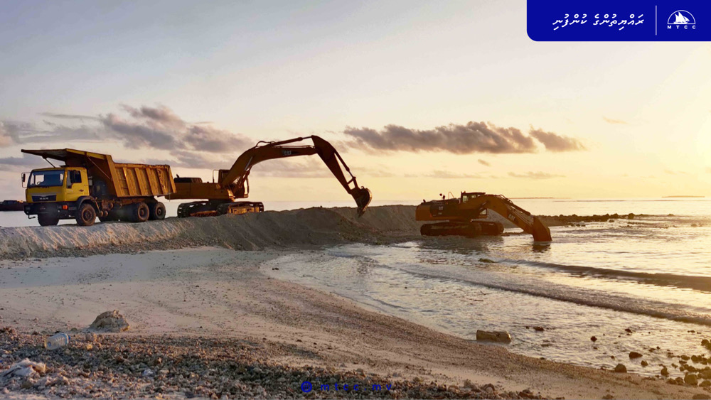 ހަނިމާދޫ ބަނދަރު ތަރައްޤީކުރުމުގެ މަޝްރޫޢުގެ ތެރެއިން، ފޮޓޯ: އެމްޓީސީސީ