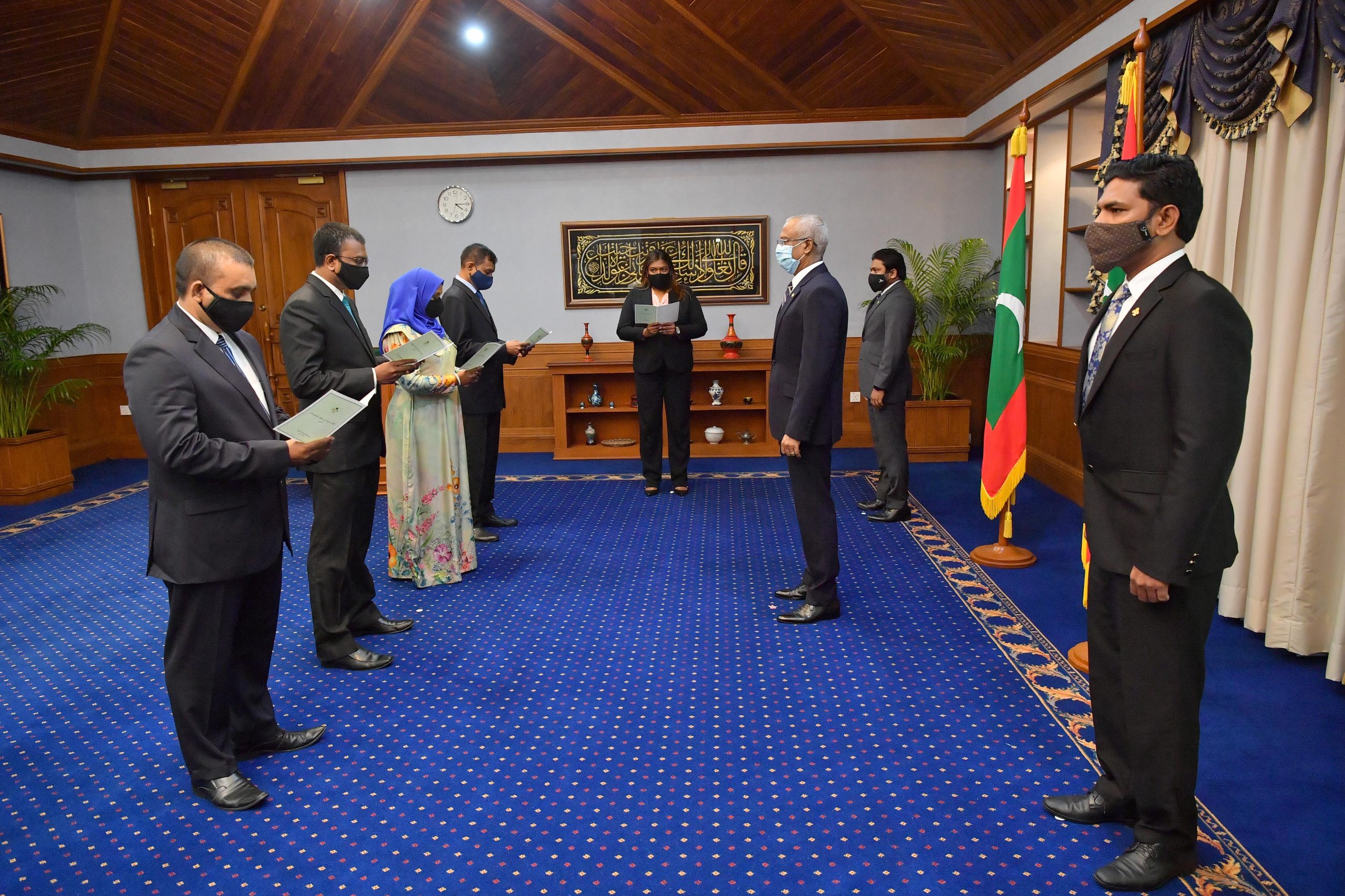 ހުވާ ކުރެއްވުމުގެ ރަސްމިއްޔާތުގެ ތެރެއިން: ފޮޓޯ- ރައީސް އޮފީސް