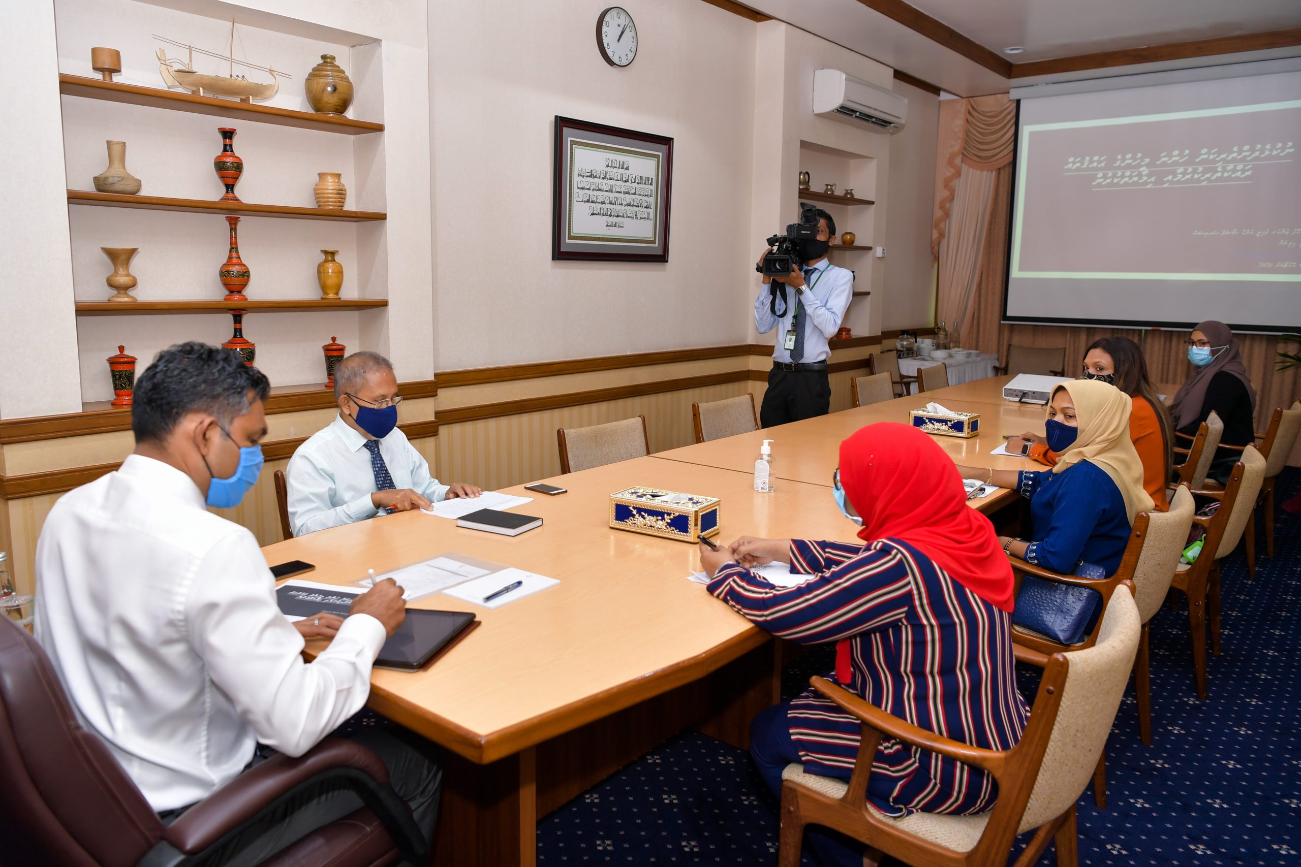 ފޮޓޯ: ރައީސް އޮފީސް