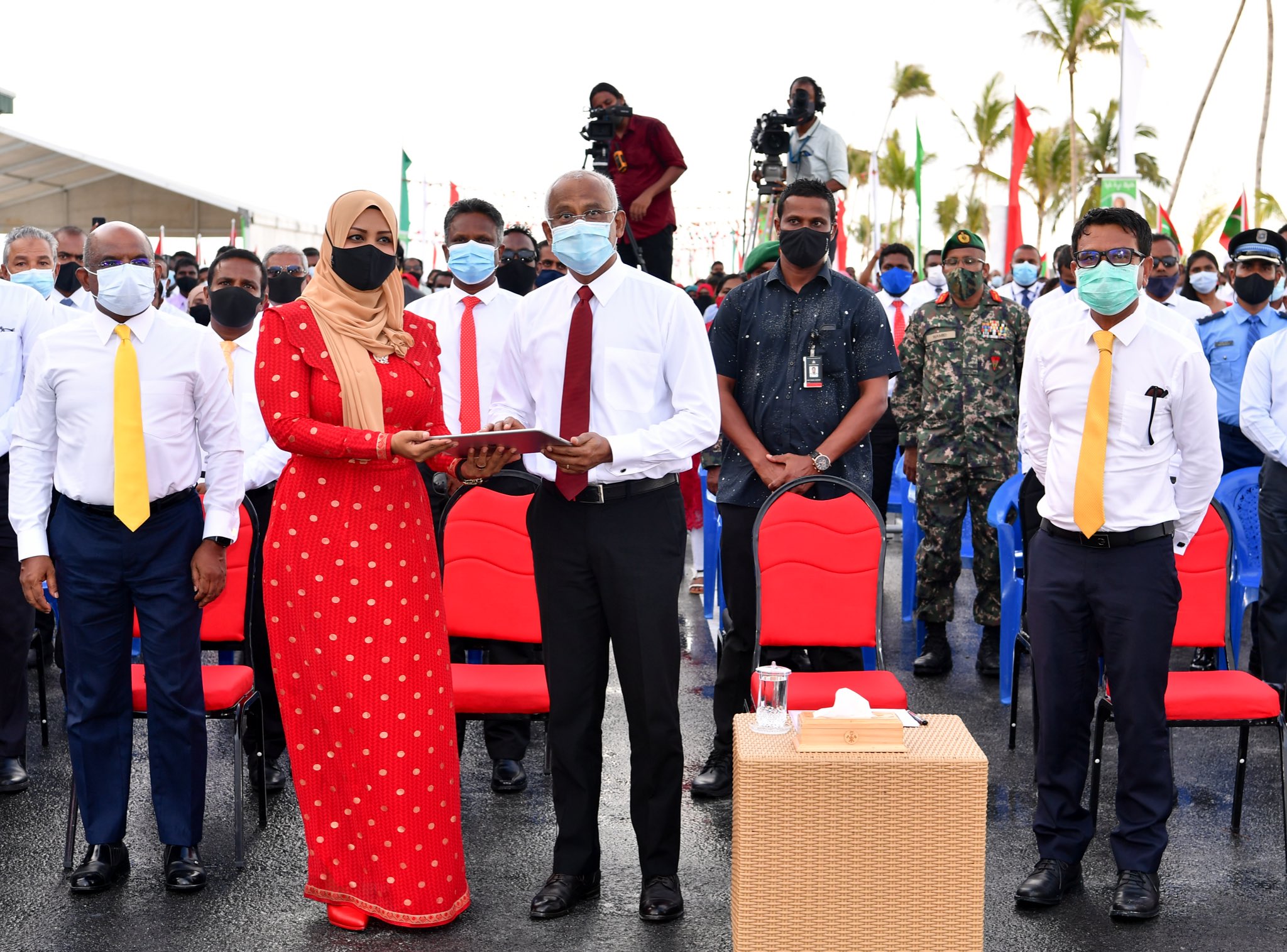 ހޯރަފުށީ އެއާޕޯޓް ހުޅުވުމުގެ ރަސްމިއްޔާތު - ފޮޓޯ: ަރއީސް އޮފީސް