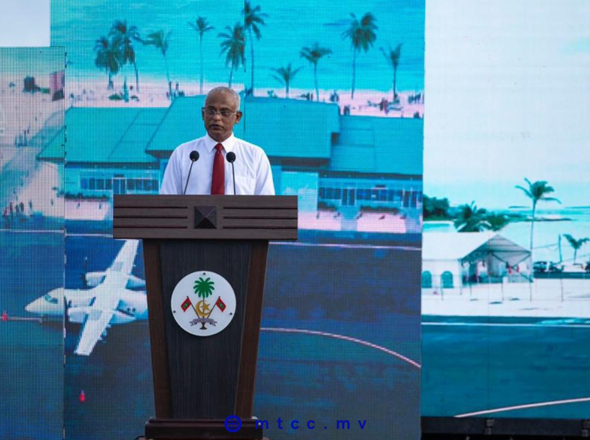 ހޯރަފުށި އެއާޕޯޓު ހުޅުވުމުގެ ރަސްމިއްޔާތުގެ ތެރެއިން- ފޮޓޯ: އެމްޓީސީސީ