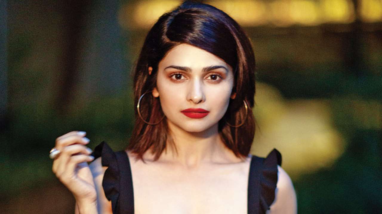 623647-prachi-desai
