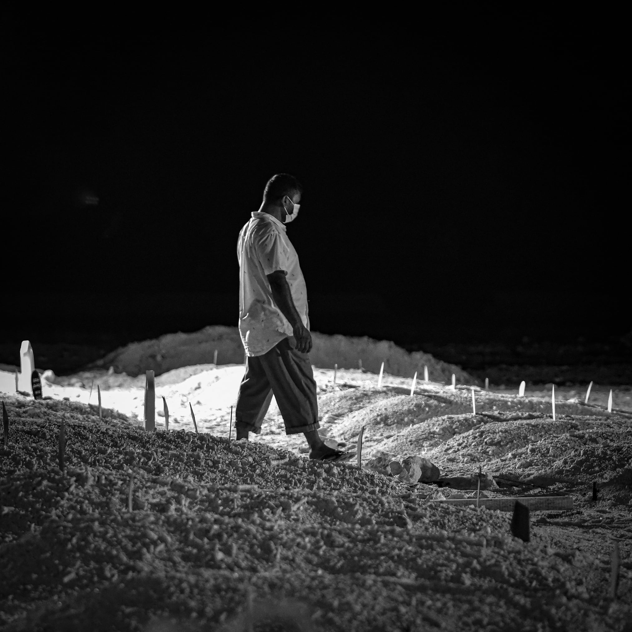 ކޮވިޑް-19 ގައި މަރުވާ މީހުން ވަޅުލާ ސަރަހައްދު - ފޮޓޯ: އަދަދު