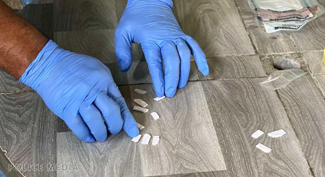 ފޮޓޯ: ޕޮލިސް ލައިފް