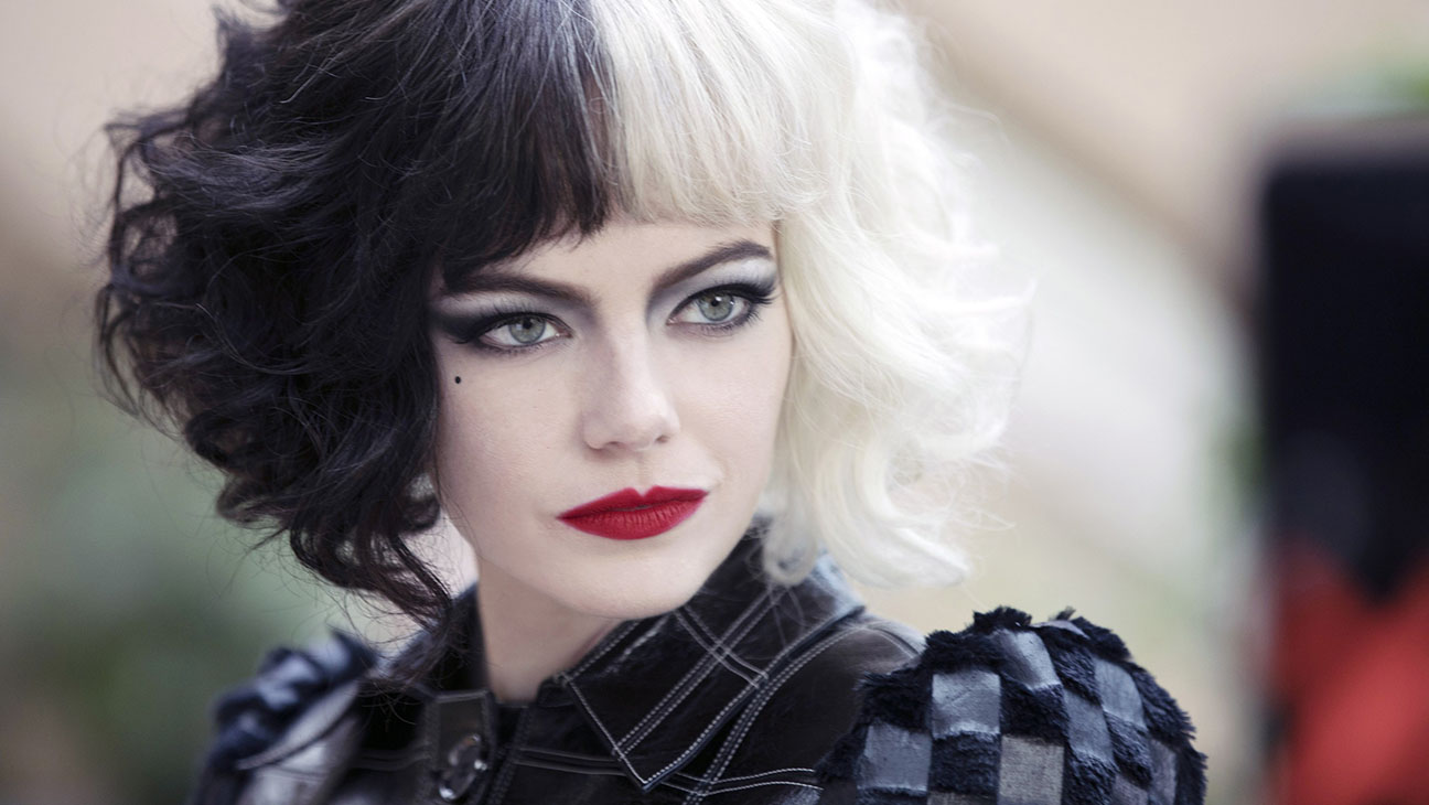 CRUELLA, Emma Stone as Cruella de Vil, 2021. ph: Laurie Sparham / © Disney+ / Courtesy Everett Collection