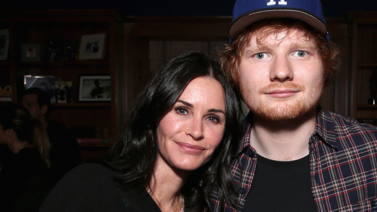 https___cdn.cnn.com_cnnnext_dam_assets_210531051823-courtney-cox-ed-sheeran-restricted