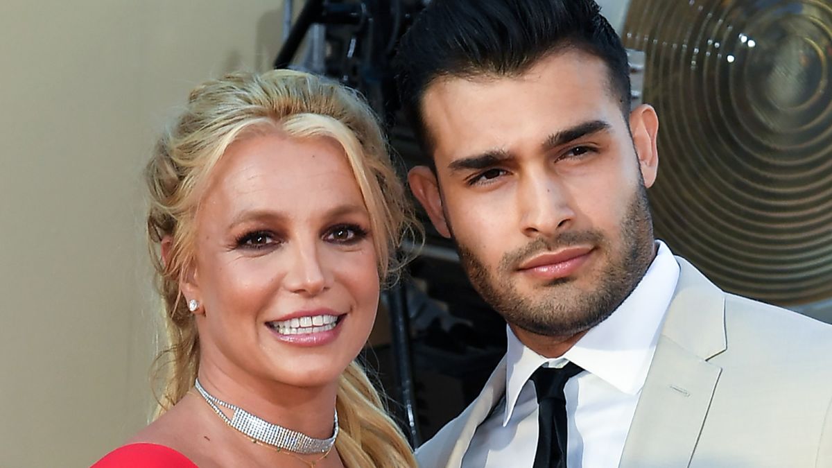 https___cdn.cnn.com_cnnnext_dam_assets_210912192624-britney-spears-sam-asghari-file