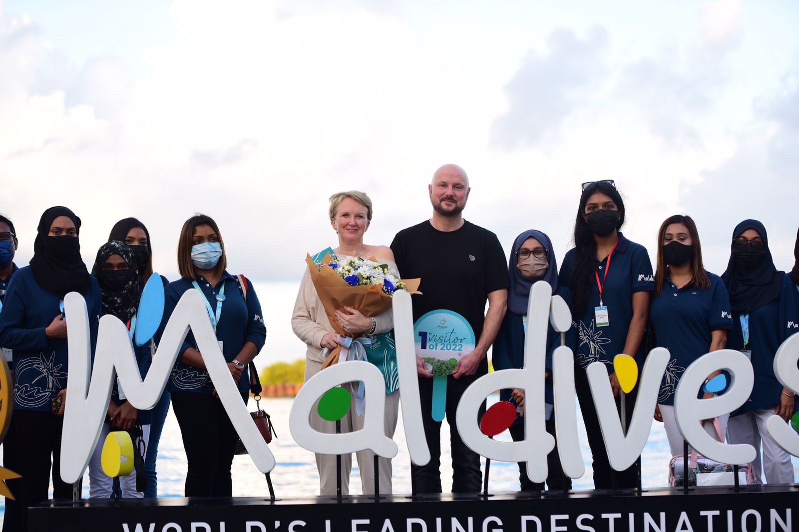 އާ އަހަރުގެ ފުރަތަމަ ފަތުރުވެރިޔާއަށް މަރުހަބާ ކިޔުން-- ފޮޓޯ: އެމްއެމްޕީއާރުސީ