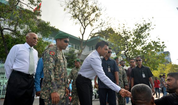 ހާލު ބައްލަވާލަން ނައިބު ރައީސް ޖެޓީގައި - ފޮޓޯ: ރައީސް އޮފީސް