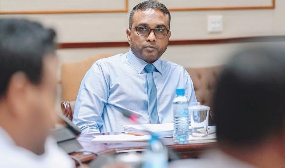 އޭސީސީގެ ރައީސް ހަސަން ލުތުފީ - ފޮޓޯ: ސަން