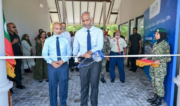 7aecff33-fe52-42a0-9f60-83bcae8844ae