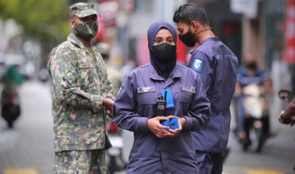 ފުލުހުންނާ ސިފައިން މަގުމަތި ބެލެހެއްޓުމުގައި ހަރަކާތްތެރިވަނީ