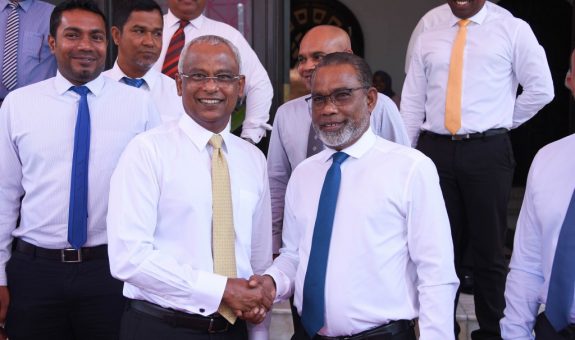 Adhurey-And-Raees-Solih