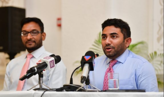 ހެލްތު މިނިސްޓަރ އަމީން | ފޮޓޯ : މިހާރު
