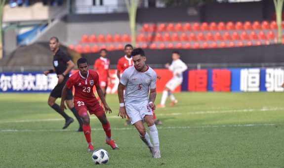 ރާއްޖެ އަދި ފިލިޕީންސް ބައްދަލުކުރި މެޗުގެ ތެރެއިން - ފޮޓޯ: އެފްއޭއެމް