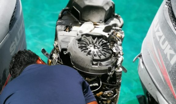 އަލިފާނުގެ ހާދިސާ ހިނގި ލޯންޗުގެ އިންޖީނު - ފޮޓޯ: ޕޮލިސް