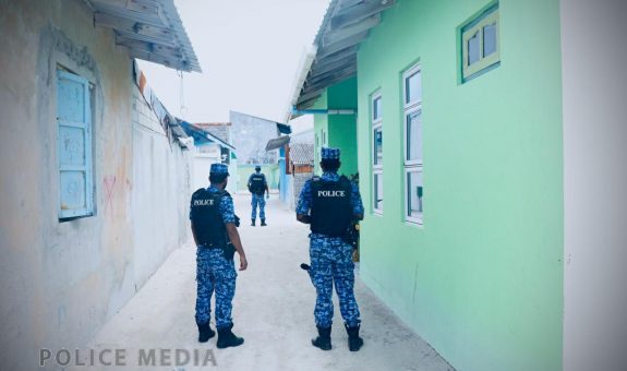 ފުލުހުންގެ މަޑުއްވަރީގައި ހިންގި ޚާއްޟަ އޮޕަރޭޝަނުގެ ތެރެއިން - ފޮޓޯ: ފުލުހުން