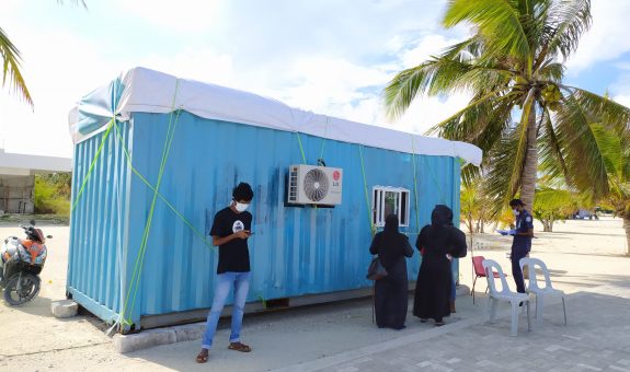 ކުޅުދުއްފުށި ސަޕޯޓް ޑެސްކް - ފޮޓޯ: ފެށުން