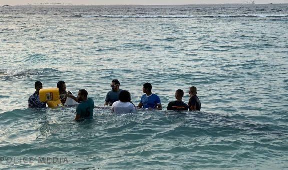 ވިލިމާލެ އަށް ލައްވި ބޮޑުމަސް ކަނޑަށް ނެރެނީ | ފޮޓޯ : ޕޮލިސް