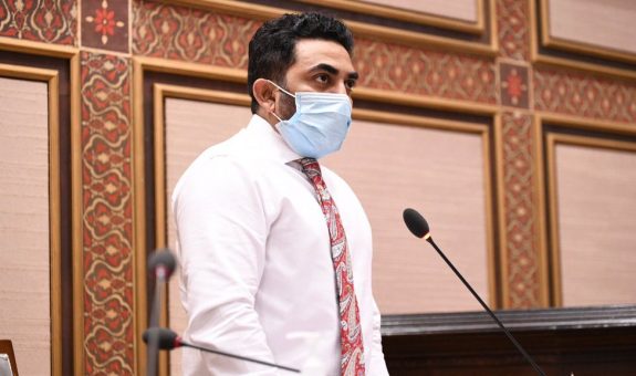 ފޮޓޯ: މަޖިލިސް