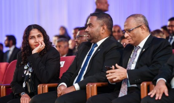 ފަނޑިޔާރު އަޒްމިރަލްދާ މަހާޒު އަދި ޙުސްނުއްސުޢޫދު