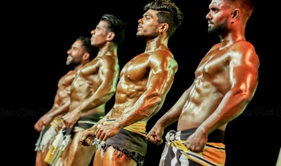 ދިވެހި ބޮޑީބިލްޑަރުންތަކެއް - ފޮޓޯ: އަވަސް