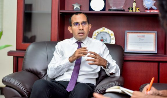 ކޮމިއުނިކޭޝަން މިނިސްޓަރު މަލީހް ޖަމާލް - ފޮޓޯ: އަވަސް