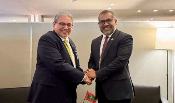 big_lBfUg9LILXhpnx8k0qkgKJU8d big_lBfUg9LILXhpnx8k0qkgKJU8d